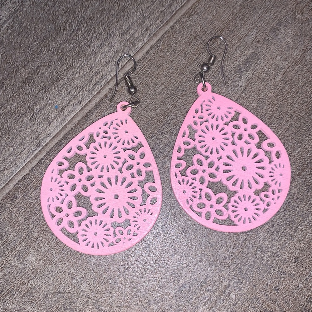 Pink earrings - Picture 2 of 2
